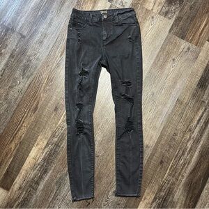 #0080 True Craft Women's Charcoal Distressed Skinny Jeans